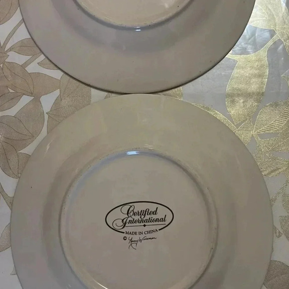 Vtg set of 2 8" CERTIFIED INTERNATIONAL Wiseman Montclaire Grapes Salad Plates - Picture 2 of 3